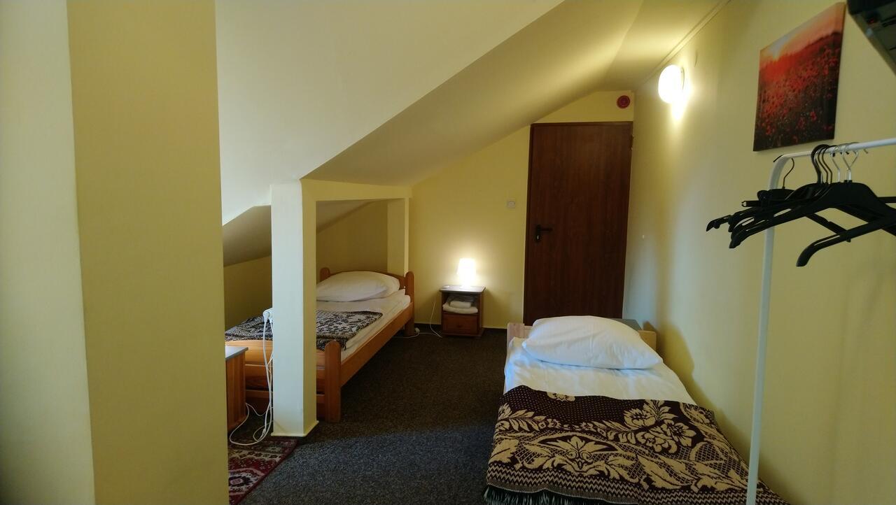 Inn Ustronie 2*